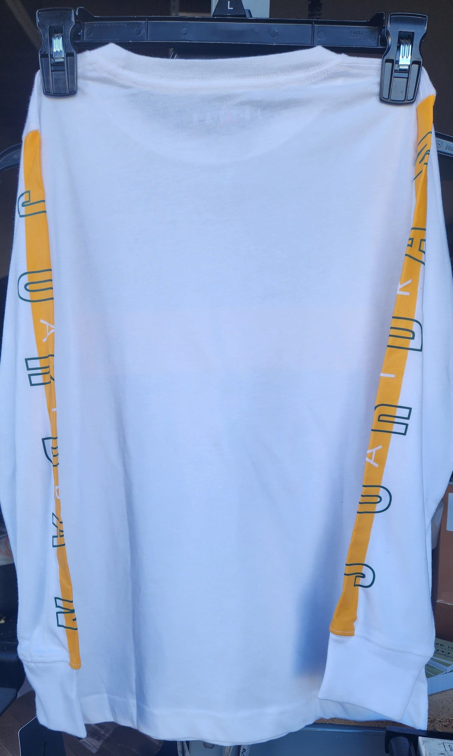 Jordan Air Big Boys Long Sleeve T-Shirt Color White/Gold Size L 14-16