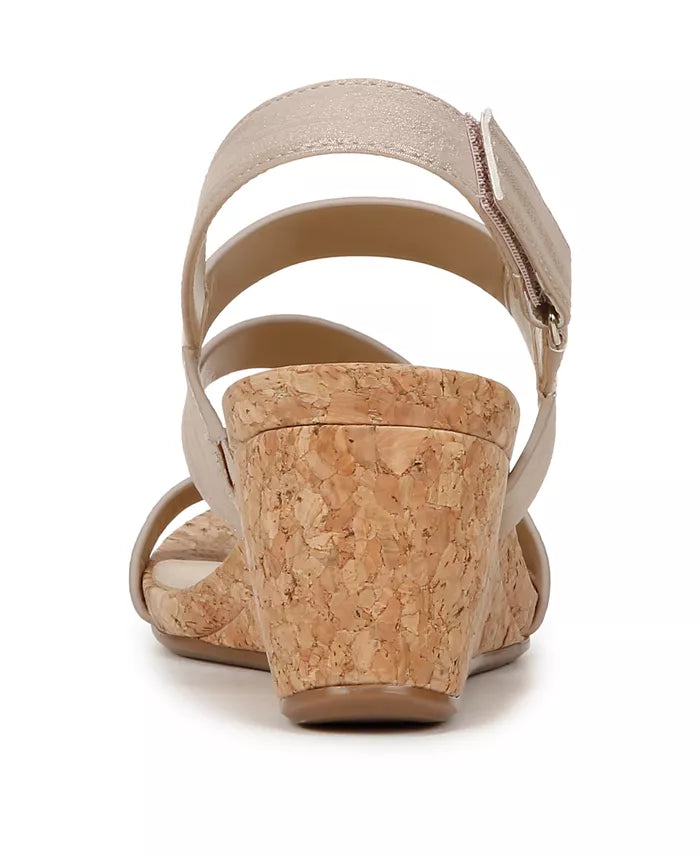Naturalizer Women's Adria Wedge Sandal Fawn Faux Leather Size 7W