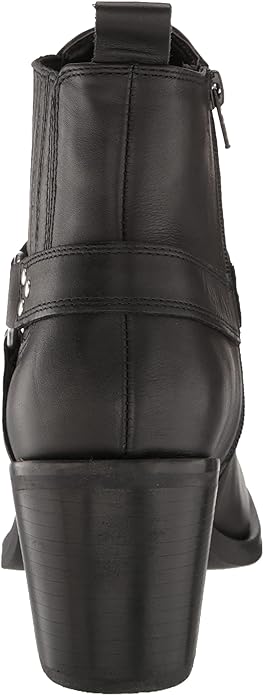 Steve Madden Women's Wells Snip-Toe Chelsea Ankle Boots  Color Black Leather Size 8.5M