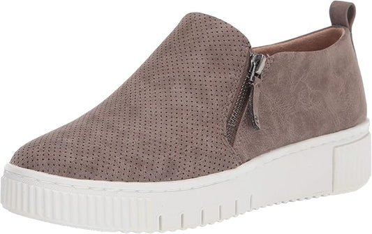 Soul Naturalizer Women's Turner Slip-On Sneakers  Grey Faux Leather Size 6W