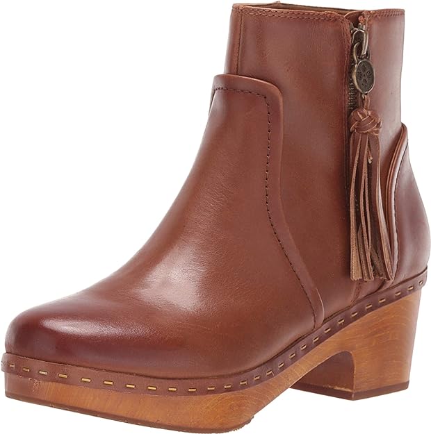 Patricia Nash Women's Rafael Boot Color Tan Size 8M