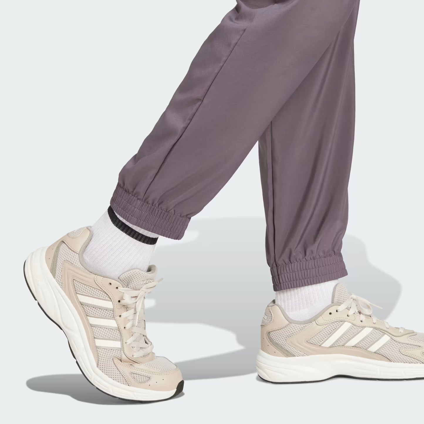 adidas Men's Regular-Fit Essentials Cargo Pants Gray Size L