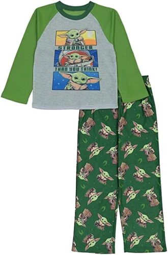 Star Wars Boys' 2-Piece Loose-Fit Pajamas Set Color Green Size 4