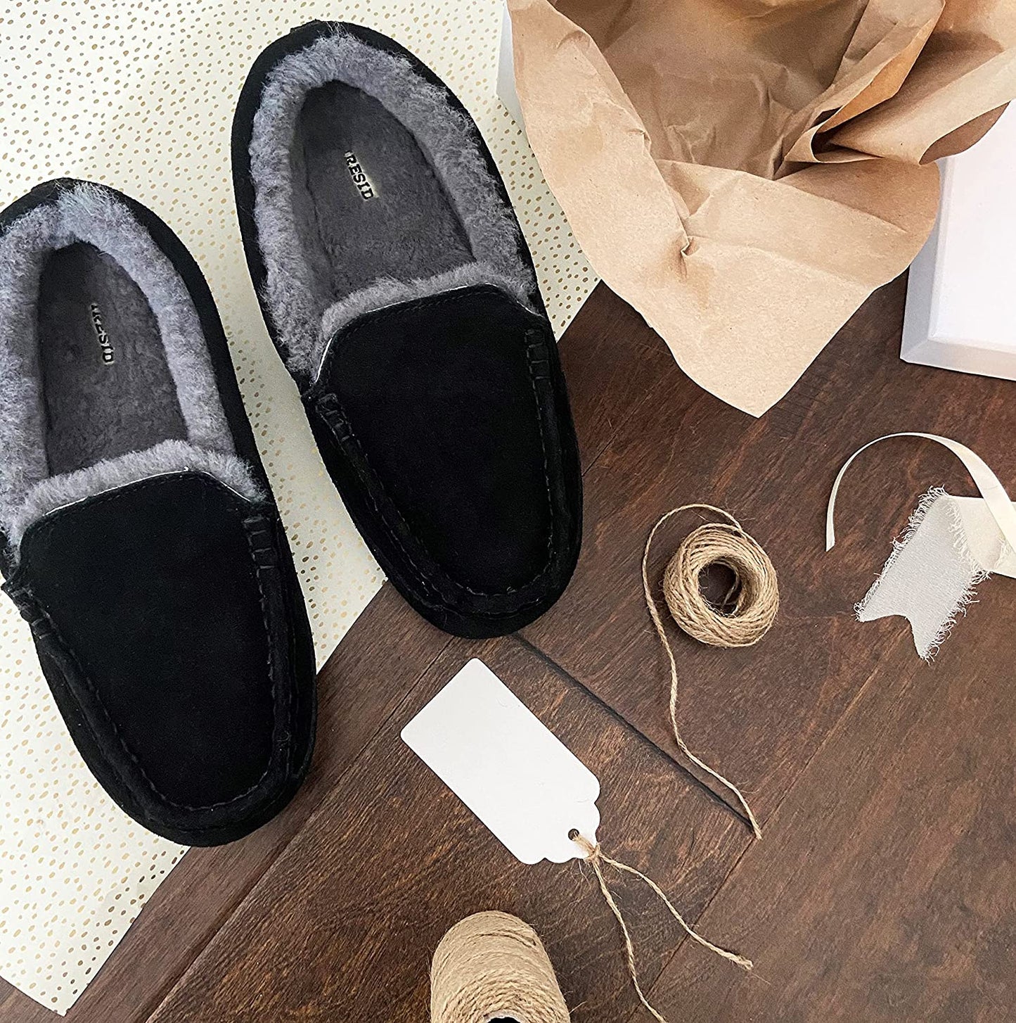 Fireside by Dearfoams Men's Melbourne Shearling Water Resistant Moccasin Slipper Color: Black Size 10M