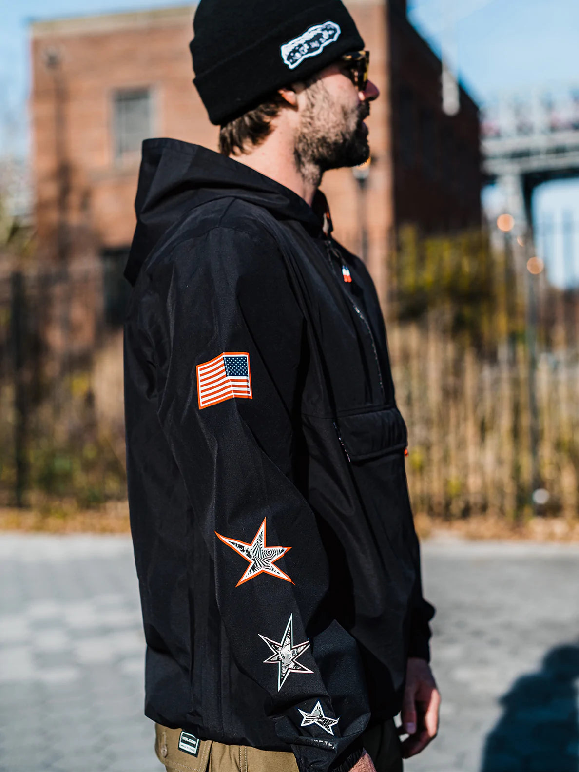 Volcom MEN'S USA PACK IT GORE-TEX JACKET Color Black Size S