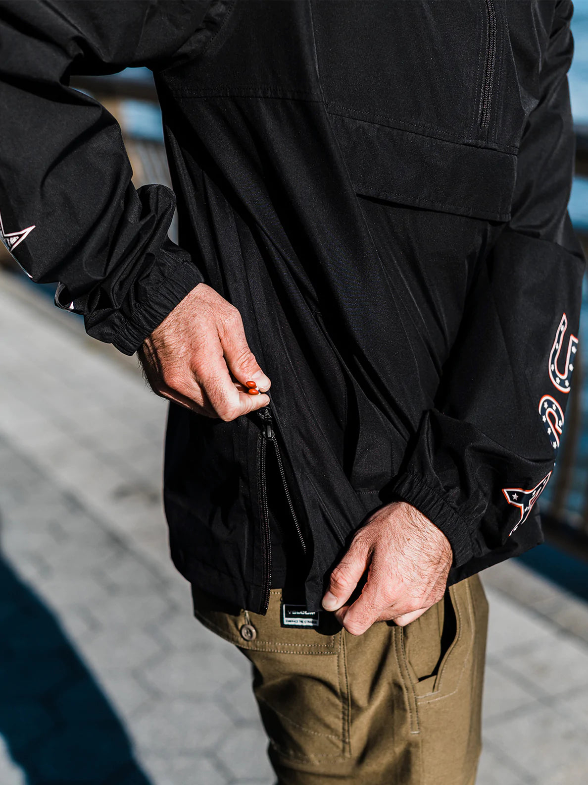 Volcom MEN'S USA PACK IT GORE-TEX JACKET Color Black Size S