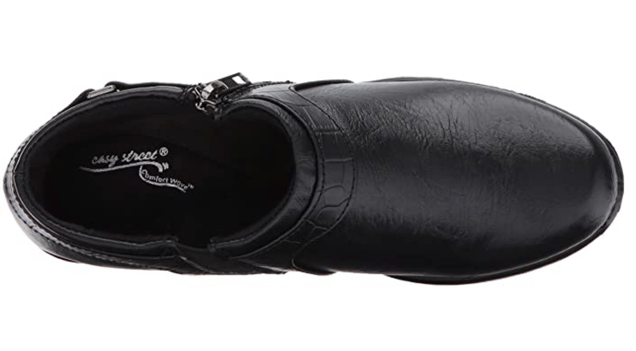 Easy Street Women's Devo Ankle Bootie, Black/Crocodile