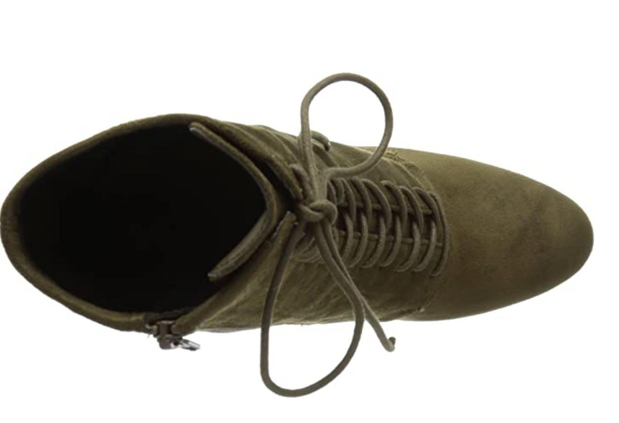 Steve Madden Women's Elley Ankle Bootie  Color Olive Size 7M