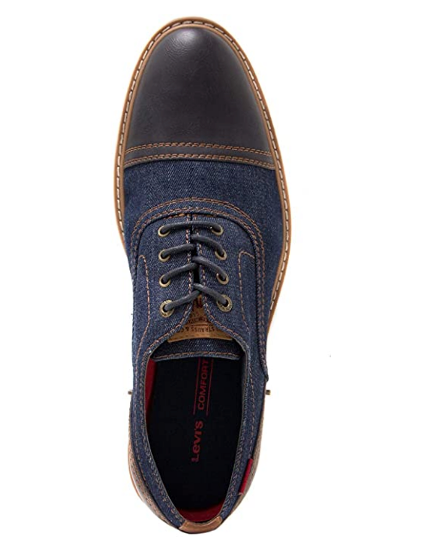 Levi's Men's Casual Essex Denim Oxford Color: Navy Size: 7M