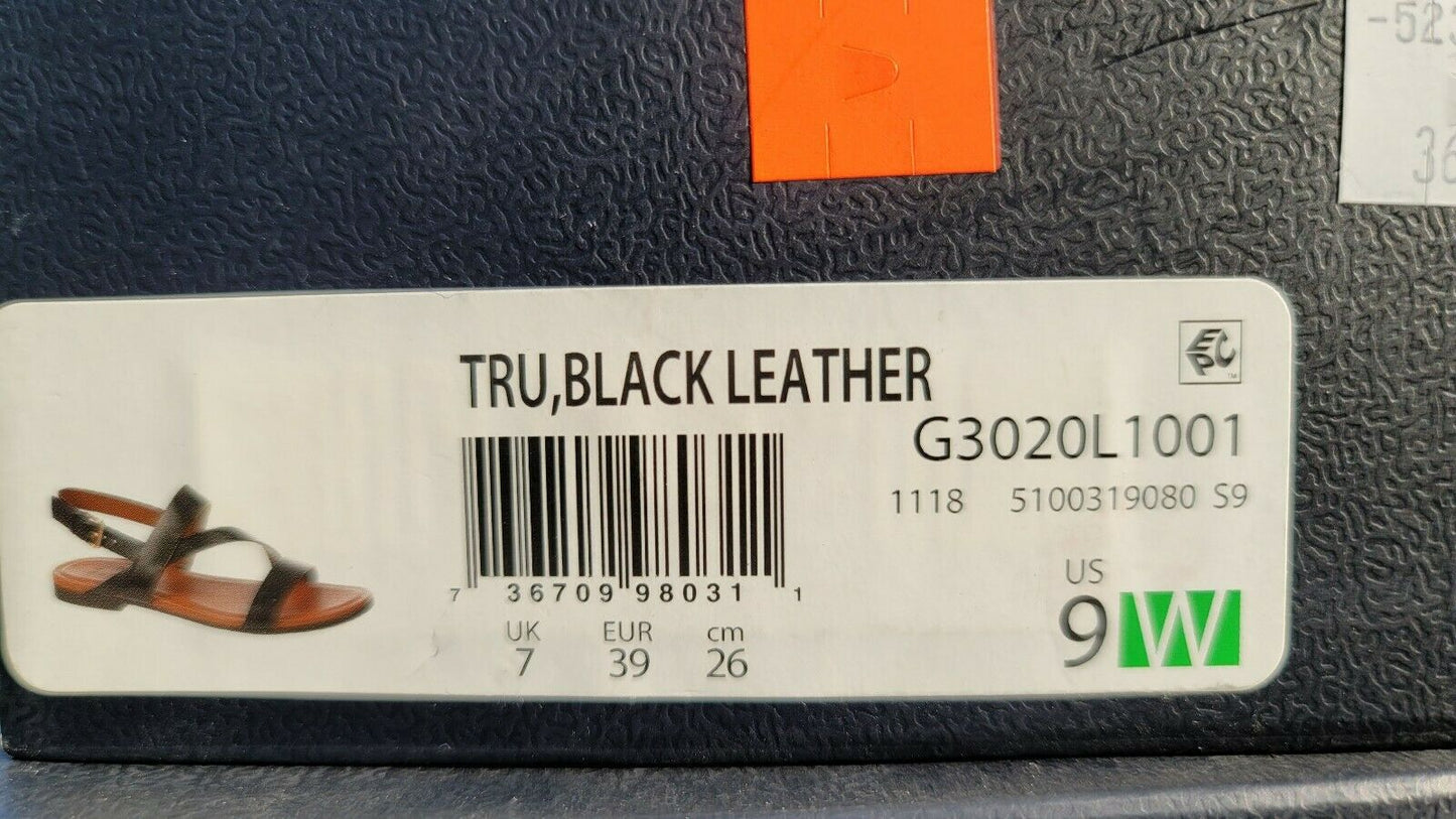 Naturalizer Women's Tru Flat Sandal Color: Black Size: 9 W