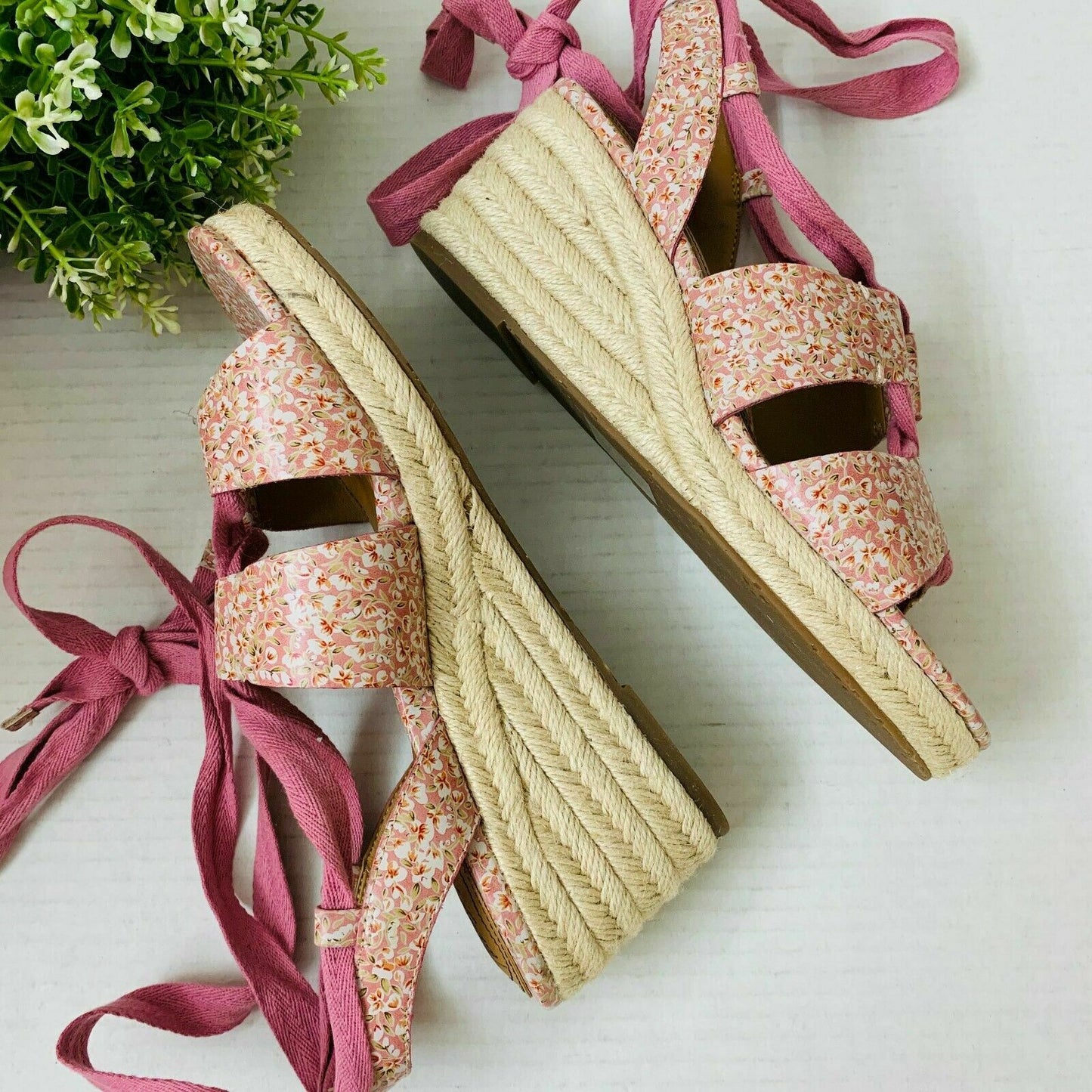 Patricia Nash Women's Riva Wedge Sandals Color Blush Bouquet Size 6M