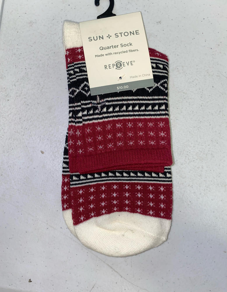 Sun Stone Mens Holiday Half Calf Socks Color Black/Red ONE SIZE