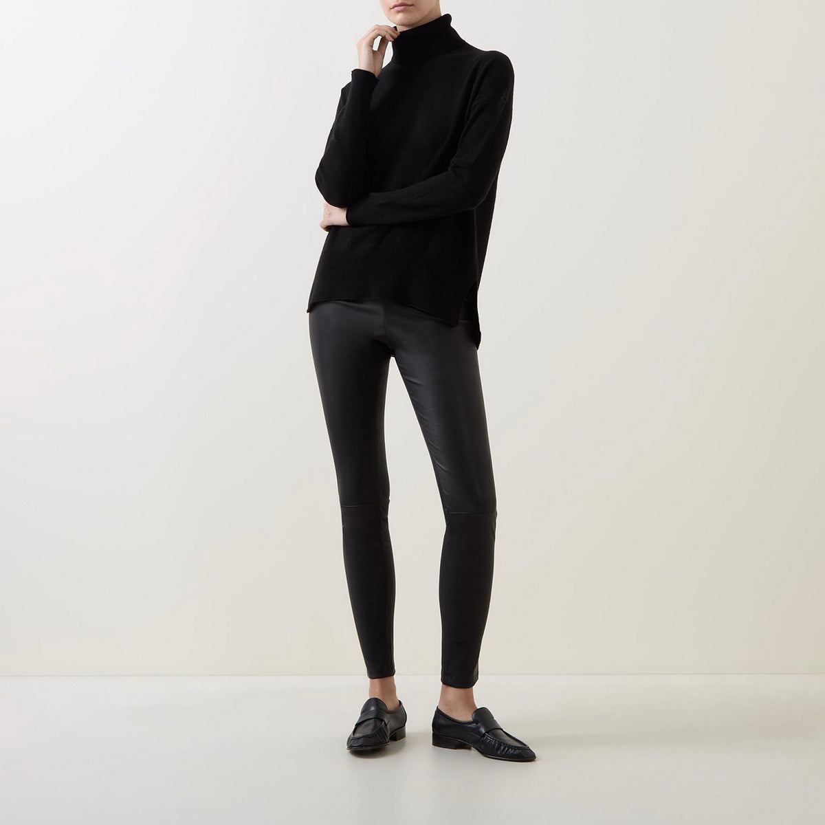 Theory Women's Karenia Turtleneck Cashmere Sweater  Color Black Size S
