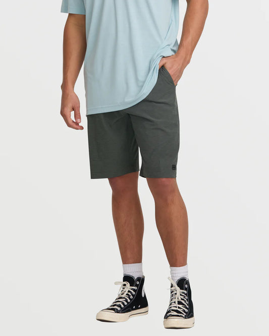 Billabong Men's Crossfire Submersible Hybrid Shorts  Asphalt Size 30