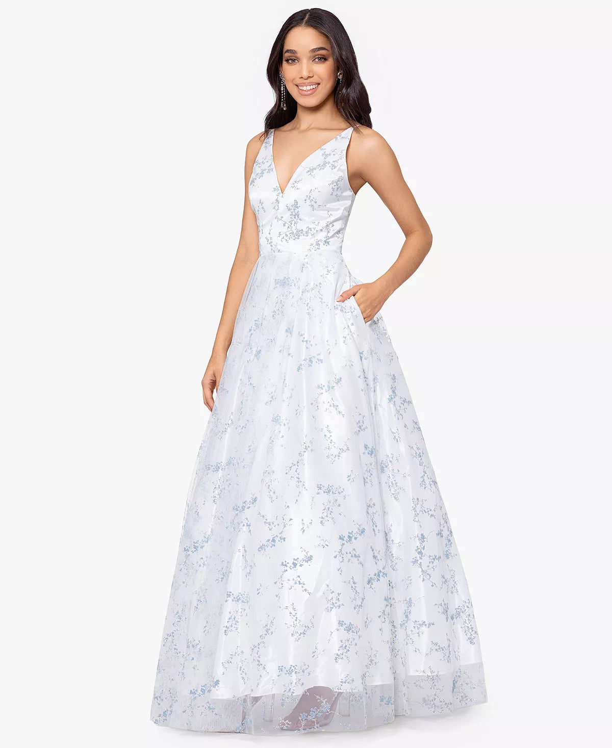 Blondie Nites Juniors Glittered Lace-Up Gown  Color White Size 1
