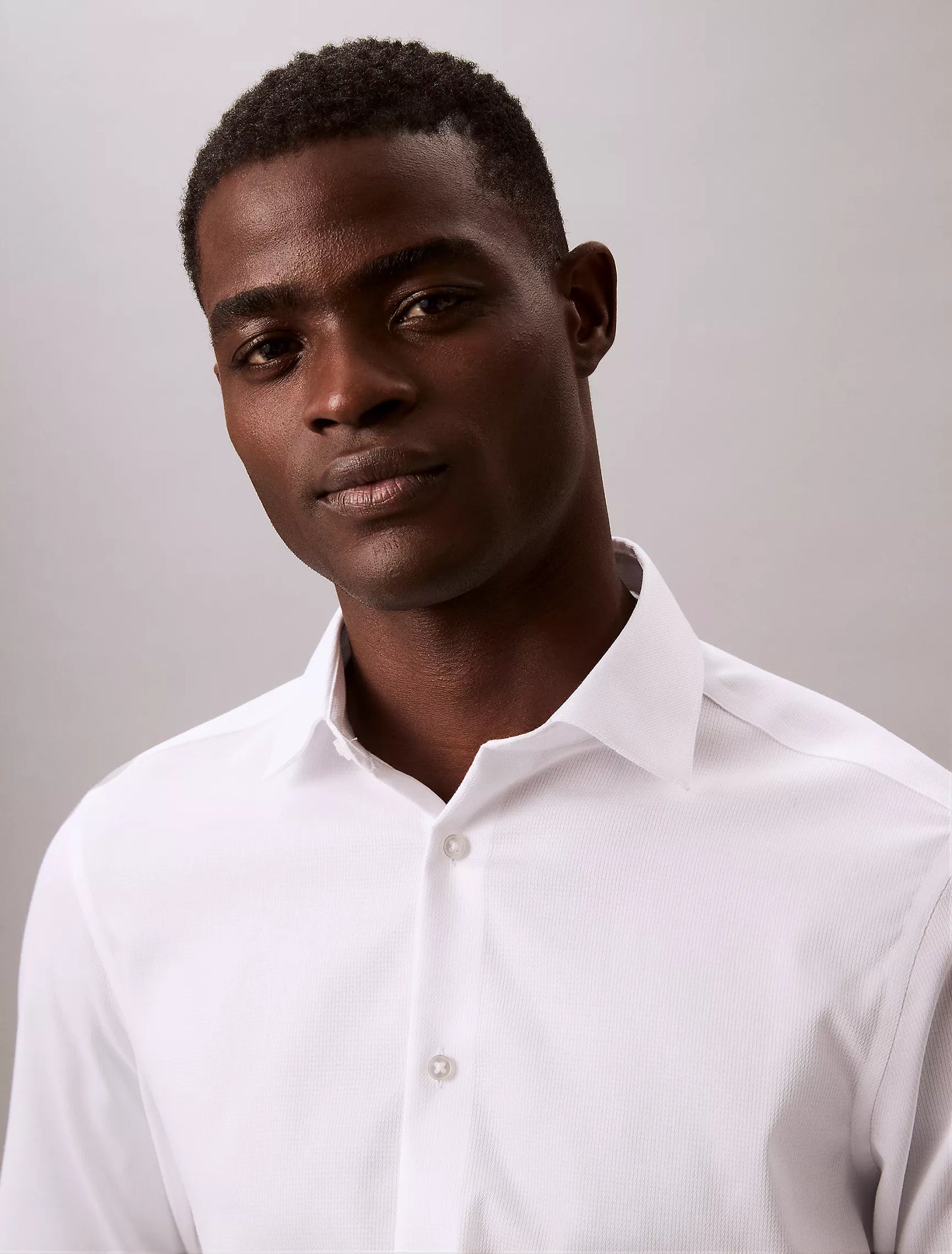 Calvin Klein STEEL+ Men's Solid Slim Fit Button-Down Shirt  White 16 34/35 (No Tag)