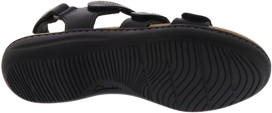 Clarks Women's Laurieann Vine Strappy Flat Sandal  Black Leather Size 8