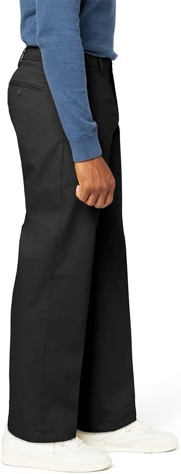 Dockers Men's Relaxed-Fit Signature Khaki Lux Stretch Pants  Black W30xL30 (Reticket Tag)