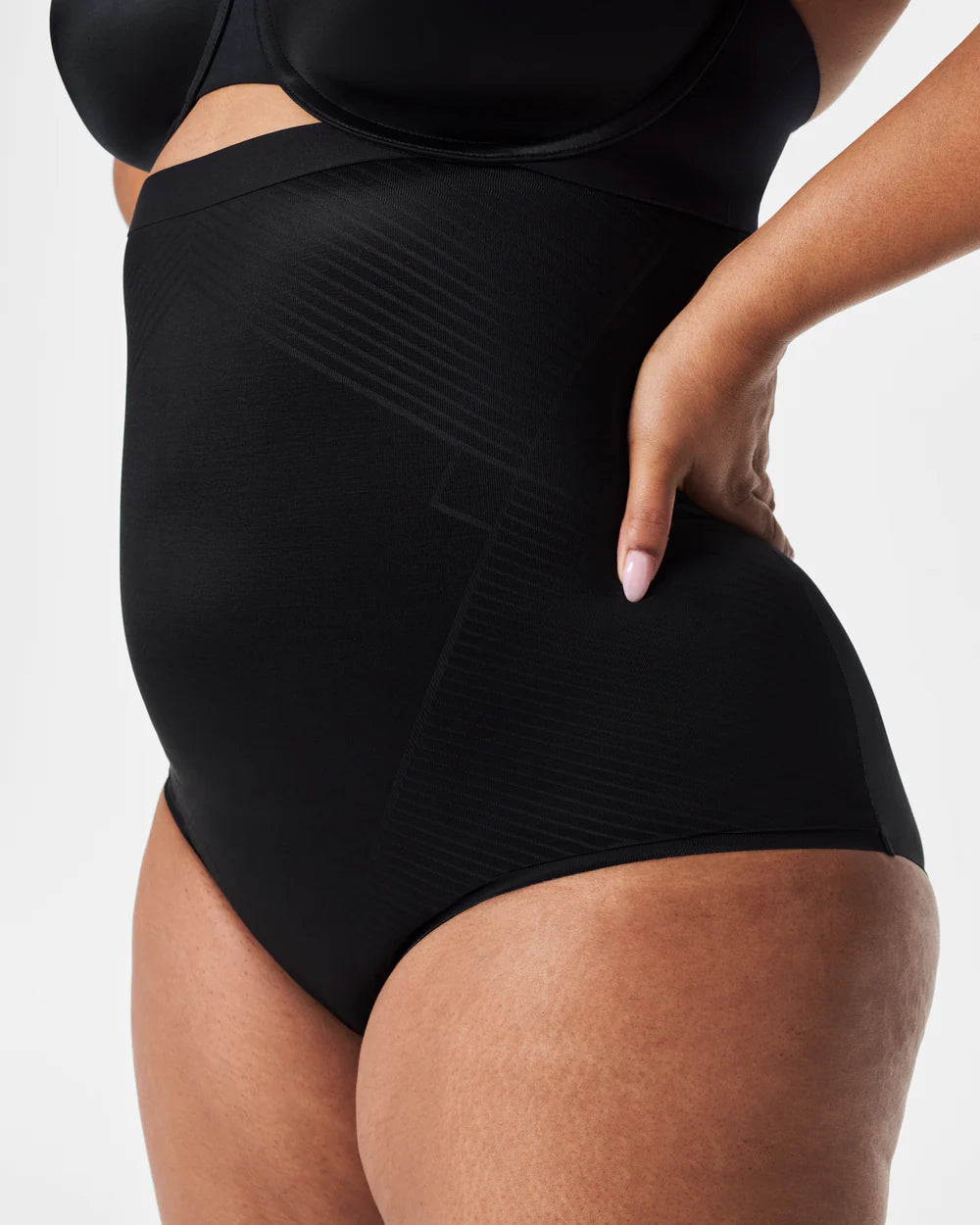 SPANX Women's Thinstincts High-Waist Invisible Shaping Brief  Very Black Size L