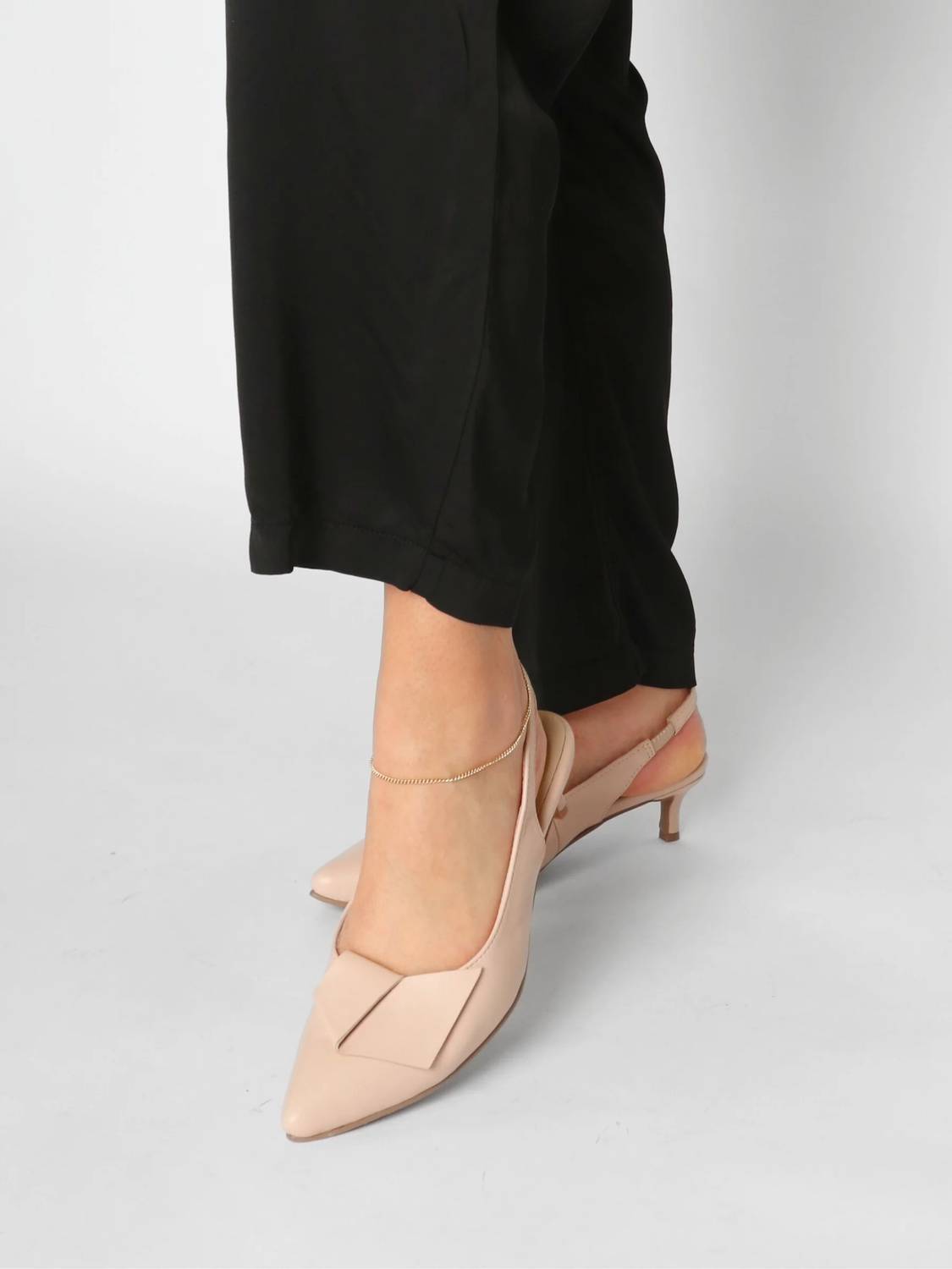 ALL BLACK Women's Flatbow Kitten Slingback Heels  Pink Size 10