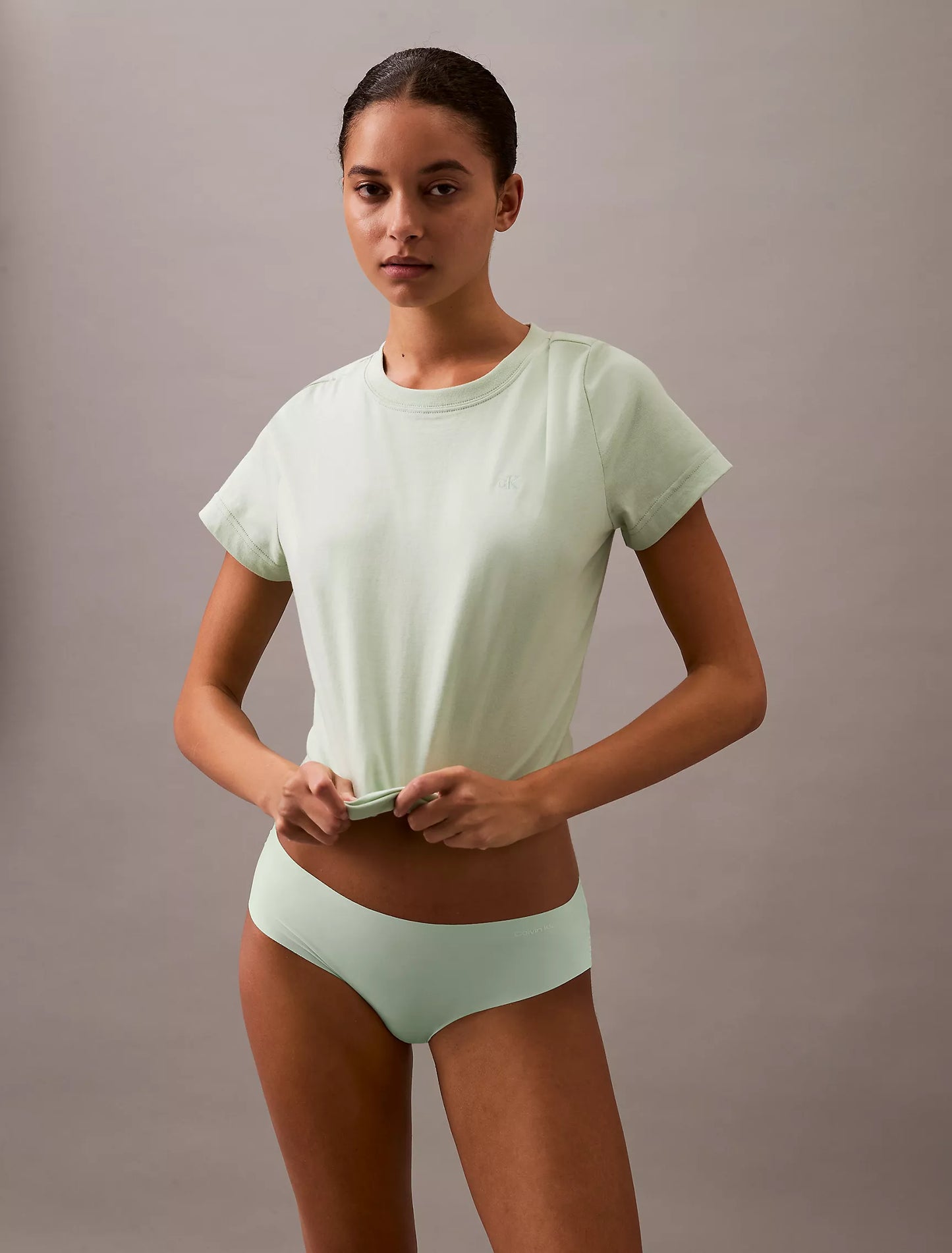 Calvin Klein Women's Invisibles Microfiber Stretch Hipster Underwear  Stratosphere Size XS