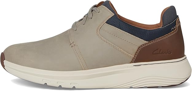 Clarks Men's Collection Motion Trek Plain Toe Sneaker  Taupe Combi Nubuck Size 10W
