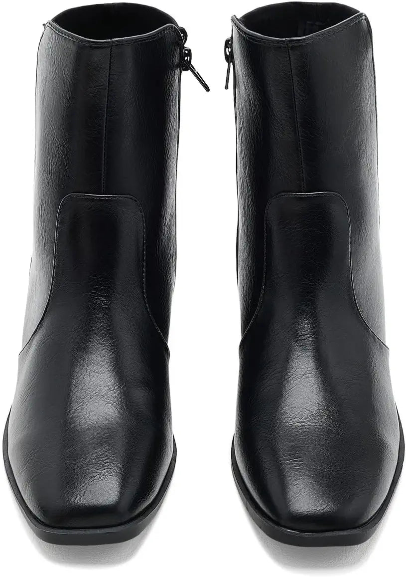 Journee Collection Women's Renna Chelsea Boots   Black Smooth Size 7.5