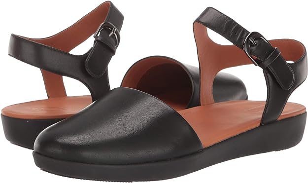 FitFlop Women's Cova Ii Ballet Flat  Color Black Leather Size 6M