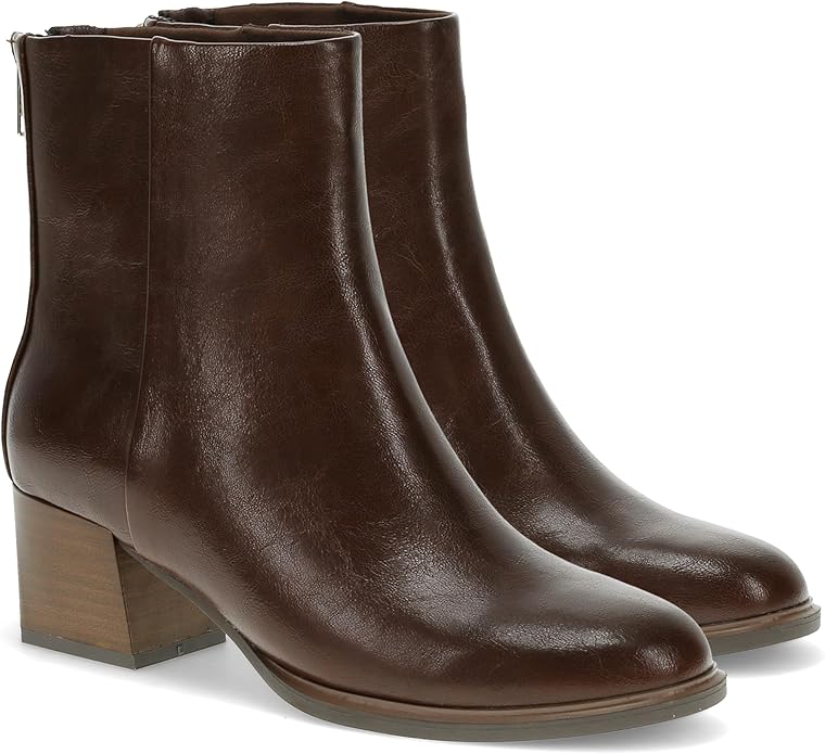 Baretraps Women's Bessie Block Heel Booties  Bloodstone Size 7