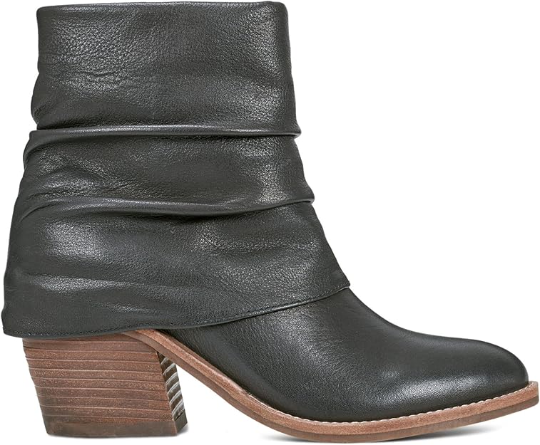 Earth Women's Savvy Ruched Block Heel Boots  Black Leather Size 8.5