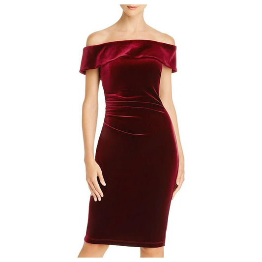 AQUA Women's Zippered Ruched Velvet Off Shoulder Knee Length Cocktail Sheath Dress  Color Burgundy Size 4