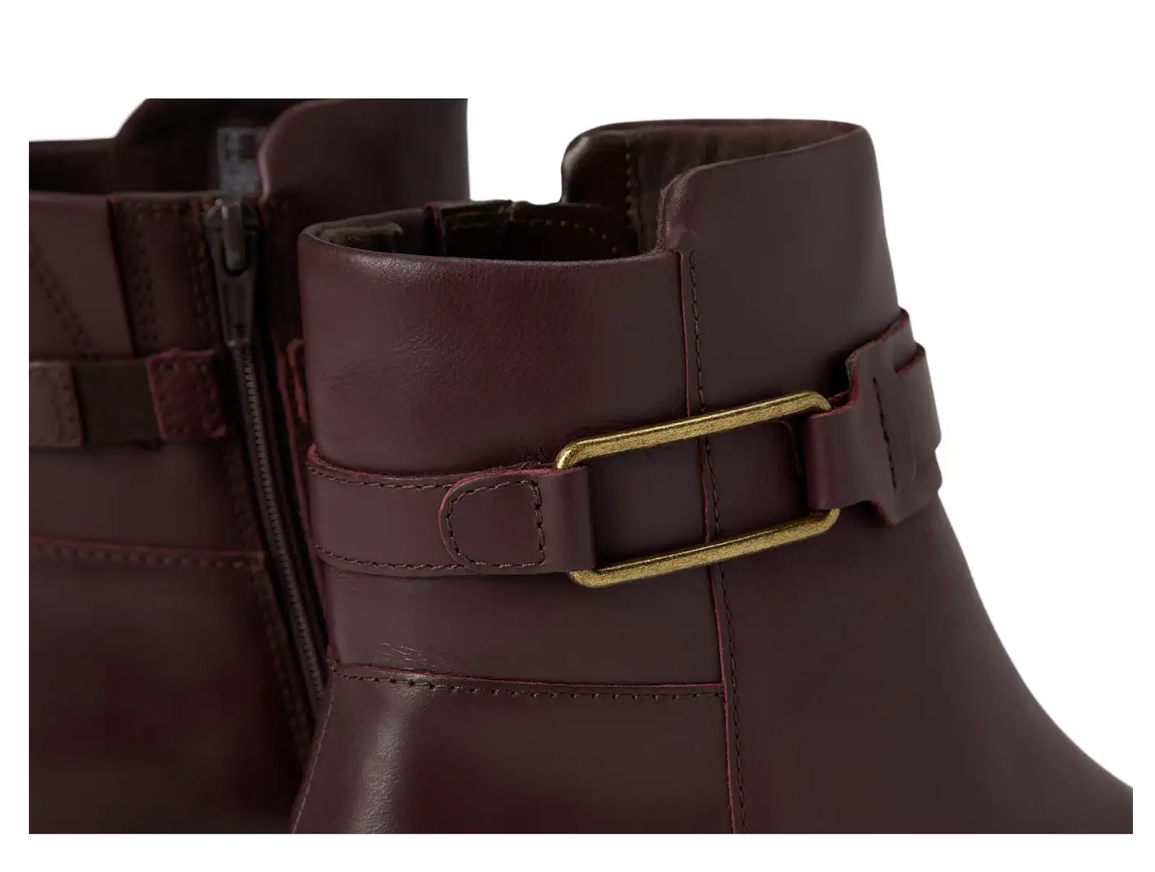 Clarks Women's Maye Bella Boots  Bordeaux Leather Size 9