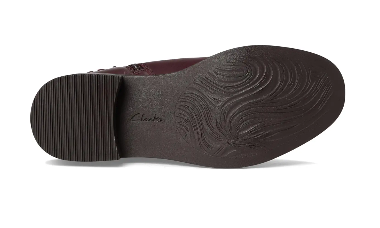 Clarks Women's Maye Bella Boots  Bordeaux Leather Size 9