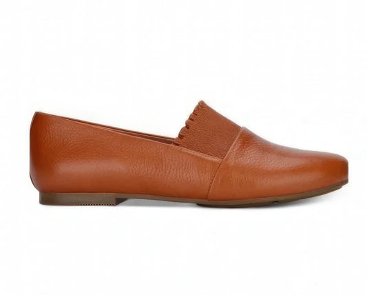 Gentle Souls by Kenneth Cole Women's Eugene Ruffle Flats  Color Cognac Size 9.5M