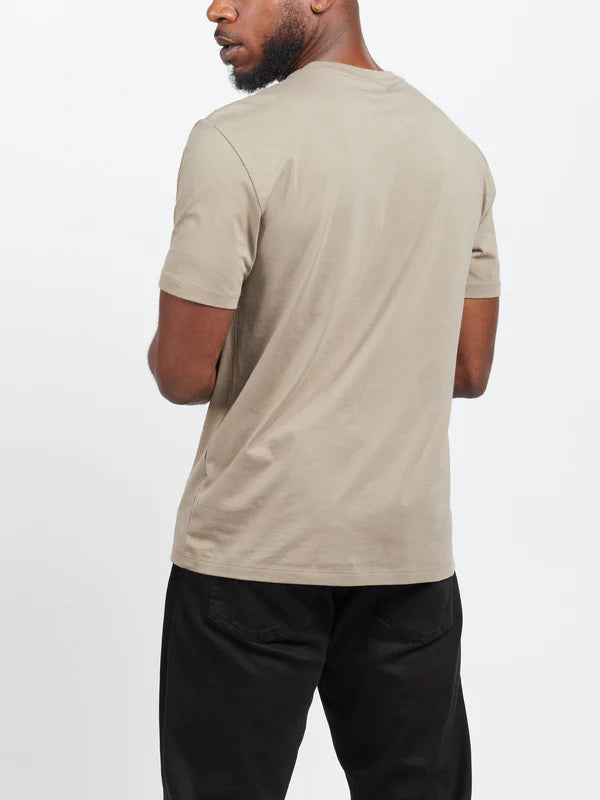 RICHER POORER Aaron Pocket Tee  COLOR Warm Gray Size S