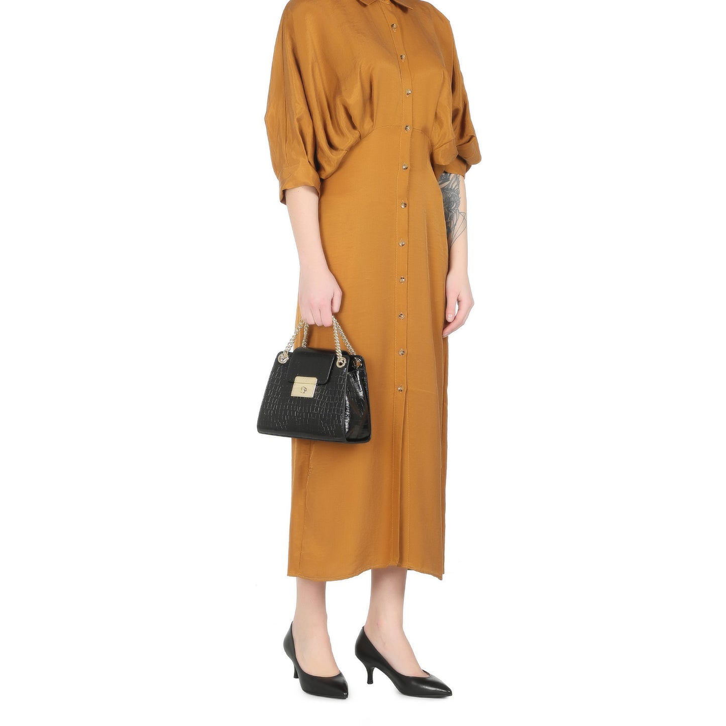 DKNY Lilian Chain Flap Crossbody  Color Black/Gold