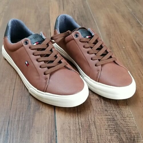 Tommy Hilfiger Men's Ref Low-Top Sneakers  Color Dark Brown Size 9M