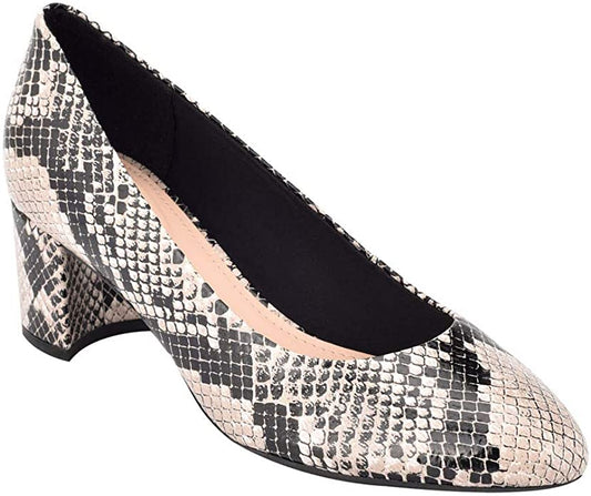 Evolve By Easy Spirit Women's Robin Slip On  Color Cream/Black Snake Size 7.5B(M)