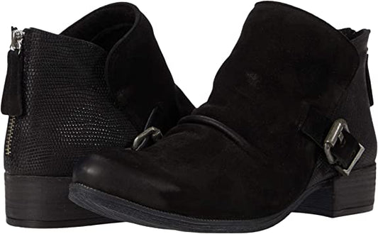 Bueno Bueno Women's Maude Booties  Color Black Nubuck Size 10.5M