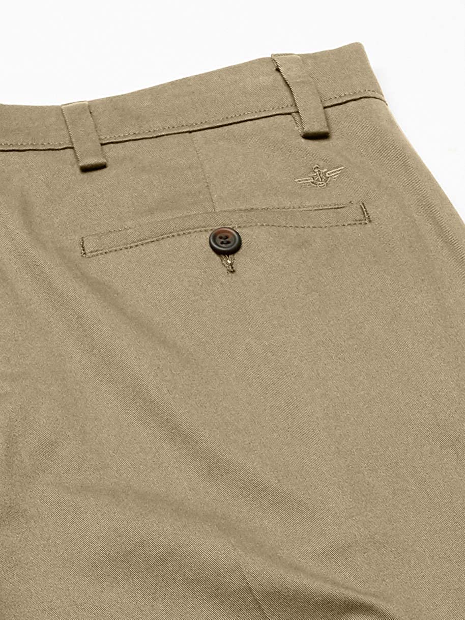 Dockers  Men's Classic Fit Easy Khaki Pants   Color Timberwolf W40xL32