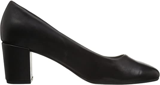 Easy Street Women's Proper Dress Pumps  Black Size 6