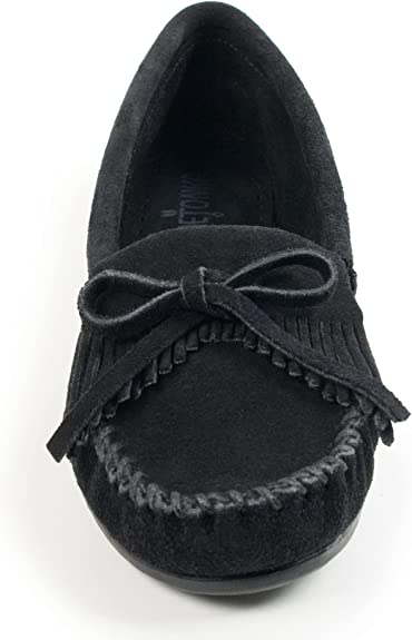 Minnetonka Women's Kilty Hardsole Moccasins  Black Size 6.5