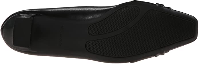 Easy Street Women's Waive Dress Pump Color Navy Size 8.5W