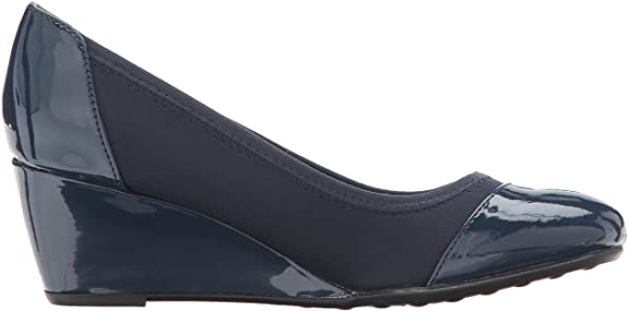 LifeStride Women's Juliana Stretch Wedge Pump  Color Lux Navy Size 5.5M