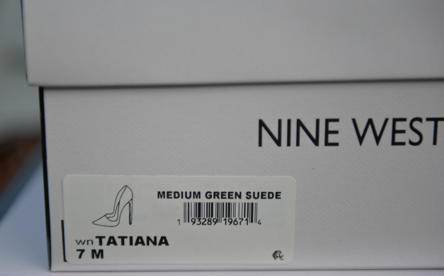 Nine West  Women's Tatiana Pointy Toe Pumps  Medium Green  Size: 7M