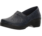 Easy Works Women's Lyndee Health Care Professional Shoe Color Navy Pop Size 8.5M