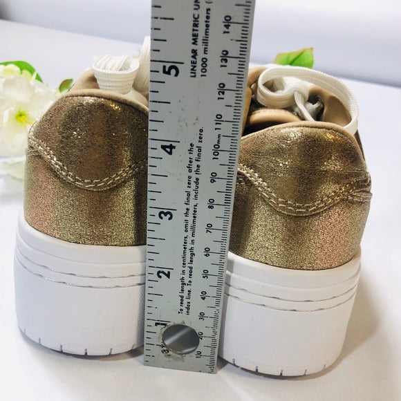 G By Guess “Rigster” Wedge Sneakers  • Size: 6.5M