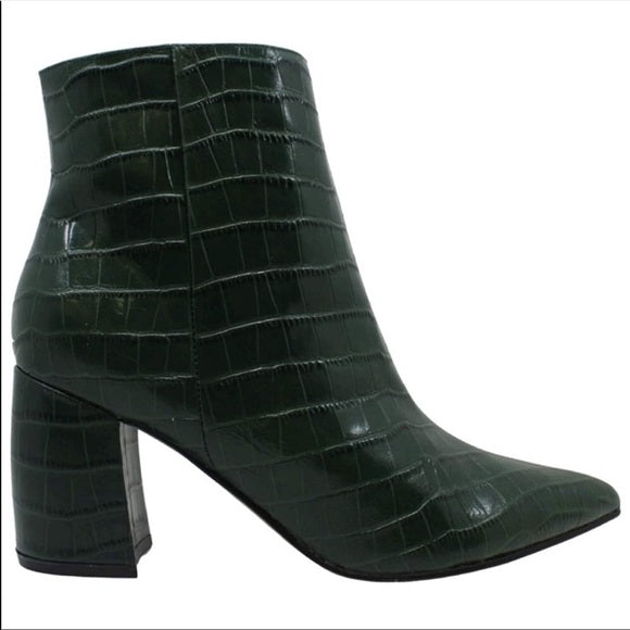 Marc Fisher Women's Retire Booties  Teal Lagoon Crocodile Size 9.5