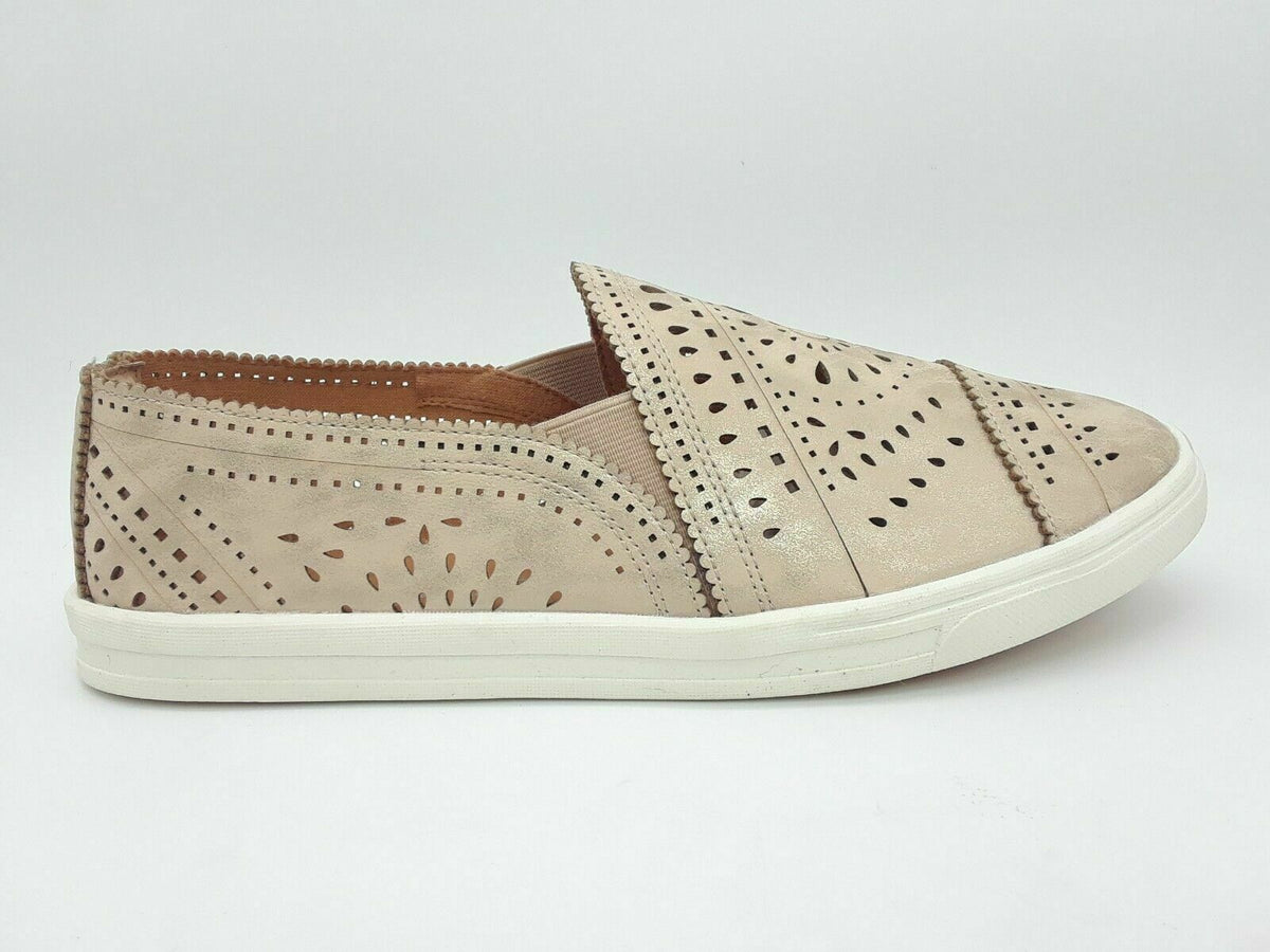 American Rag Ashanne Slip On Flats Platino Size 9.5M