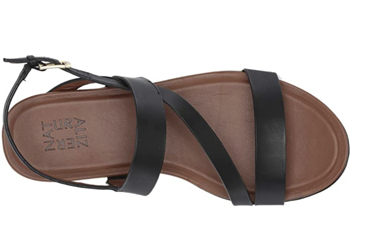 Naturalizer Women's Tru Flat Sandal Color: Black Size: 9 W